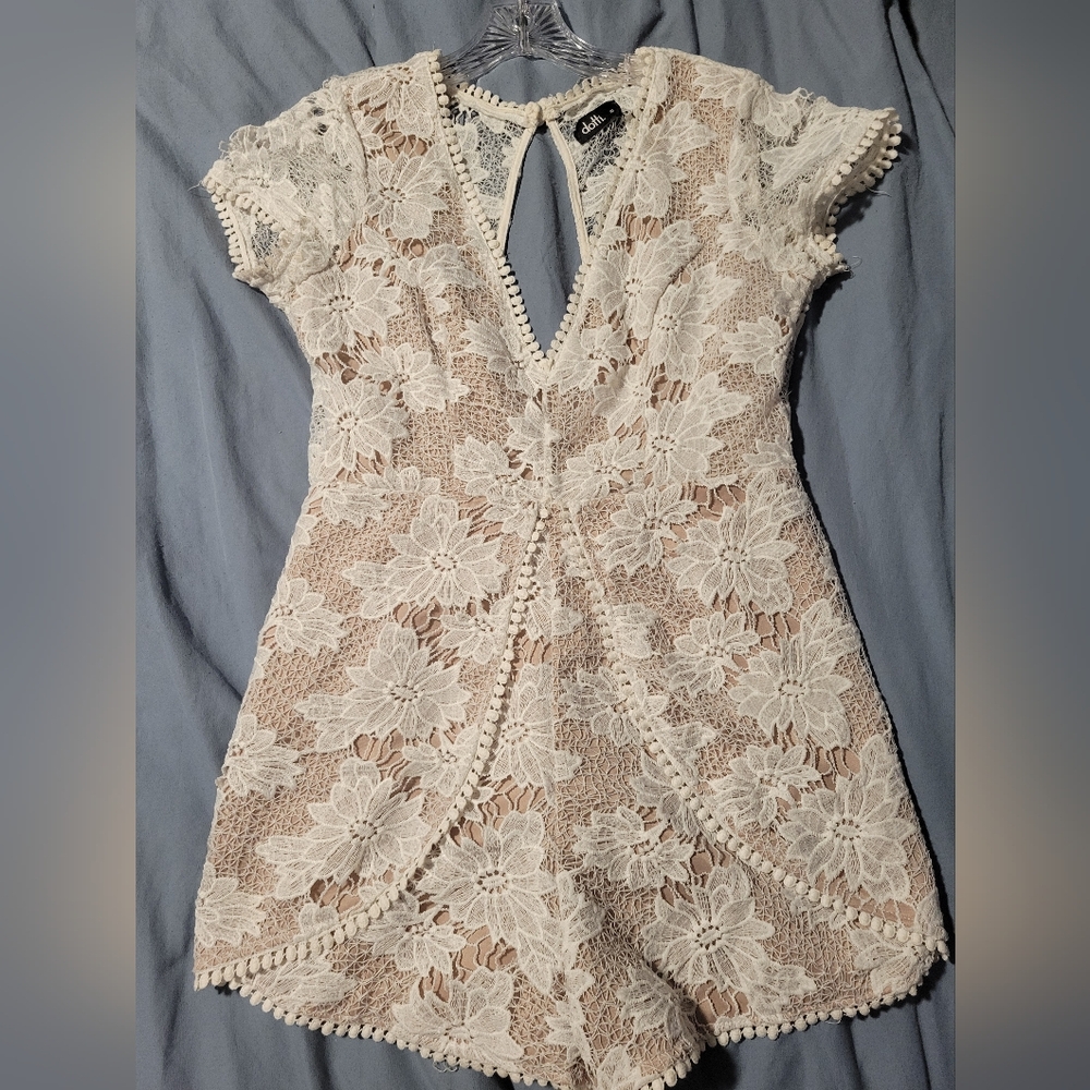 White flower design romper